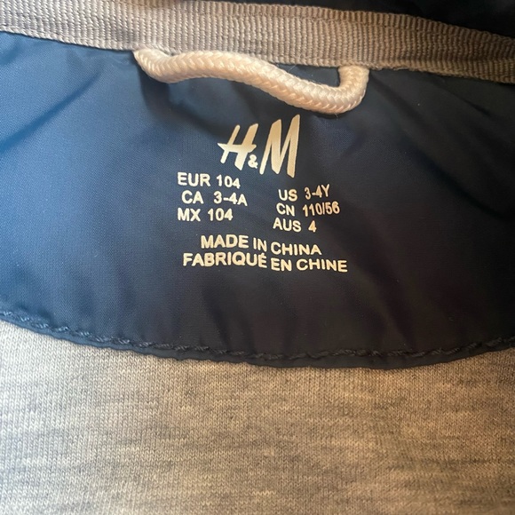 H&M hooded jacket vest 3-4 yr - Picture 5 of 11